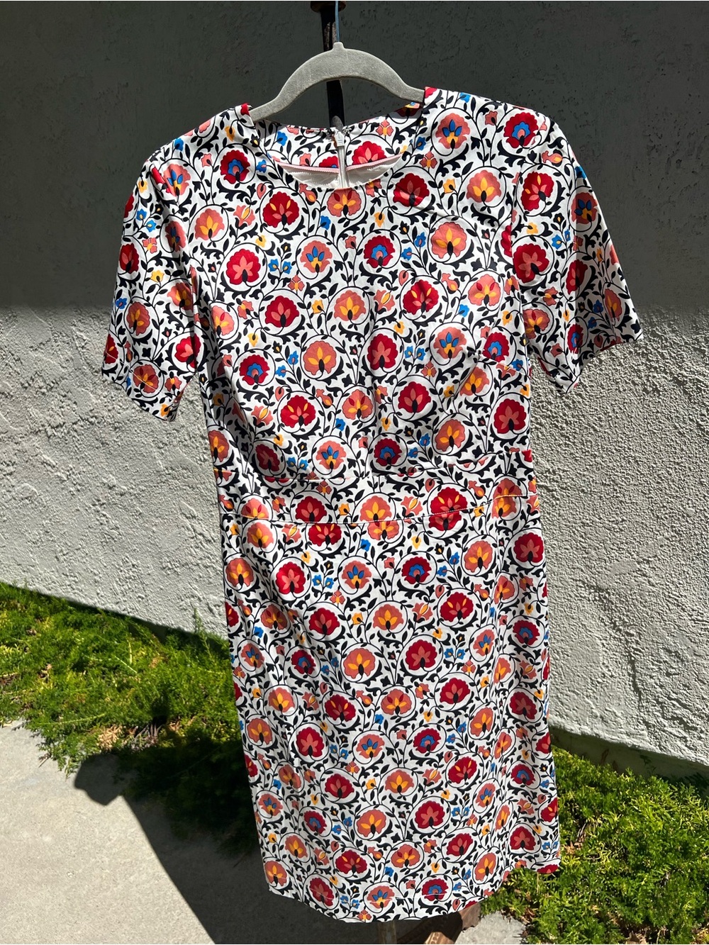 Boden Short-Sleeve Floral Shirt Dress in White with Red, Orange & Blue Print